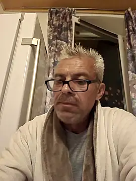 Snapshot of Picolo4111 chatting on 10-05-25, 05:47 Picolo4111 online show from 10-05-25, 05:47