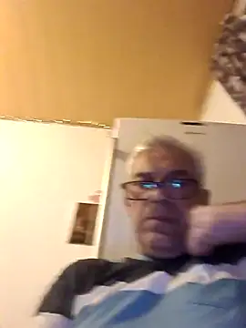 Snapshot of Picolo4111 chatting on 10-07-25, 04:41 Picolo4111 online show from 10-07-25, 04:41