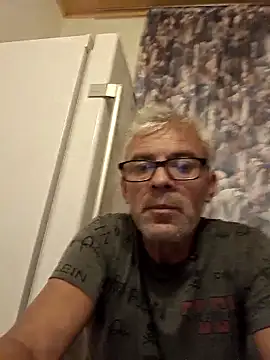 Snapshot of Picolo4111 chatting on 10-01-25, 06:12 Picolo4111 online show from 10-01-25, 06:12