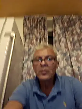 Snapshot of Picolo4111 chatting on 10-06-25, 06:08 Picolo4111 online show from 10-06-25, 06:08