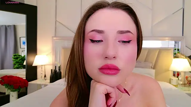 Jullia Carter online show from 10-23-25, 06:12