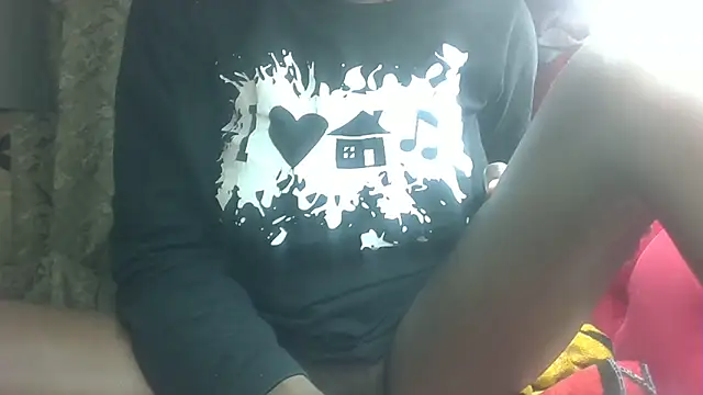 Snapshot of Princess_Tamara chatting on 02-16-26, 01:04 Princess Tamara online show from 02-16-26, 01:04