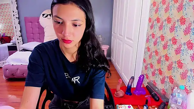 Snapshot of Iris_Stone_ chatting on 03-03-25, 02:17 Iris Stone online show from 03-03-25, 02:17