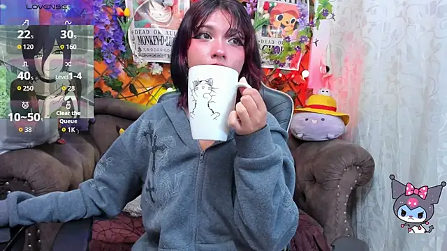 Snapshot of ravenn_20 chatting on 05-20-26, 11:29 ravenn 20 online show from 05-20-26, 11:29