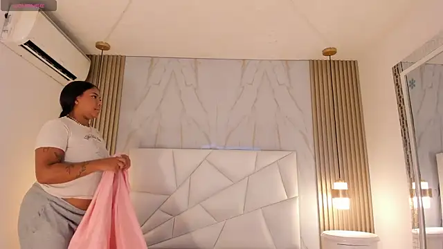 belacampbell online show from 11-22-25, 06:12