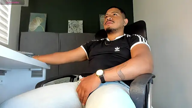 Jan Flp online show from 04-13-26, 01:04