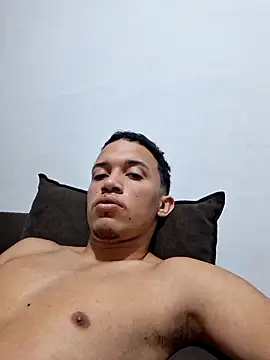 Pietro novin online show from 10-26-25, 04:07