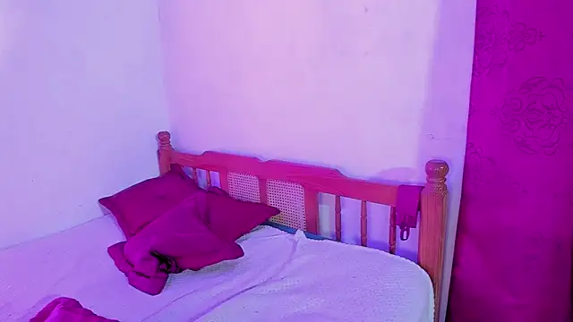 Ivanna18 x online show from 05-25-26, 02:00