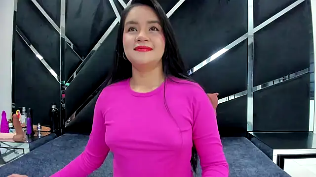Snapshot of Ivanna18_x chatting on 09-28-25, 04:08 Ivanna18 x online show from 09-28-25, 04:08