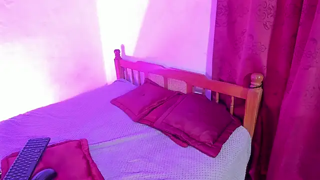 Ivanna18 x online show from 05-28-26, 02:41