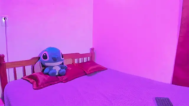Ivanna18 x online show from 06-15-26, 02:01