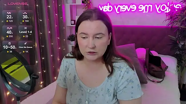 FeralPeach online show from 05-10-26, 07:01