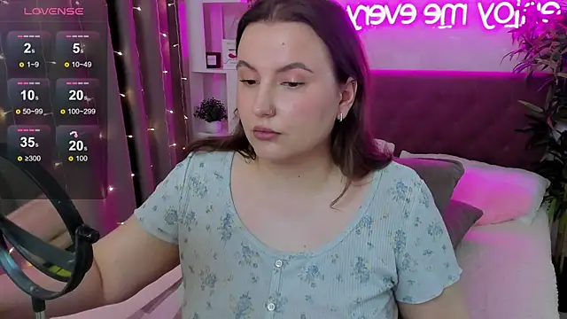 FeralPeach online show from 05-30-26, 07:47