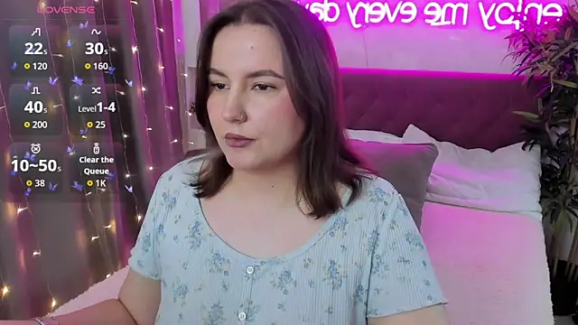 FeralPeach online show from 01-10-26, 05:58