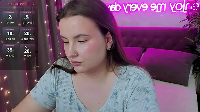 FeralPeach online show from 06-18-26, 08:46