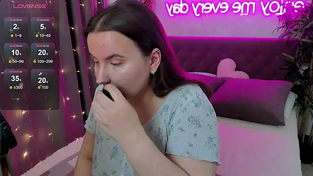 FeralPeach online show from 06-01-26, 05:40