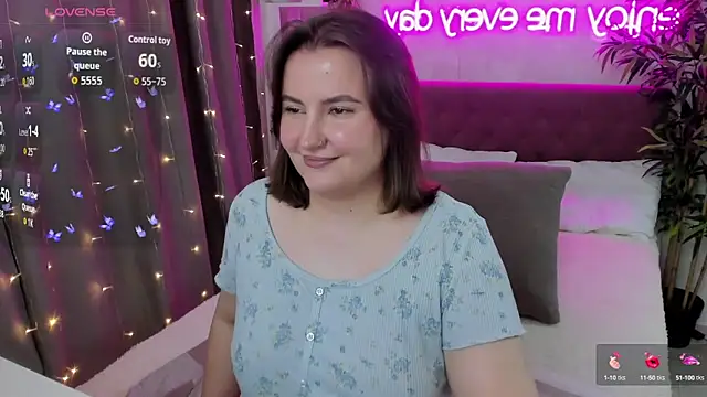 FeralPeach online show from 10-15-25, 05:39