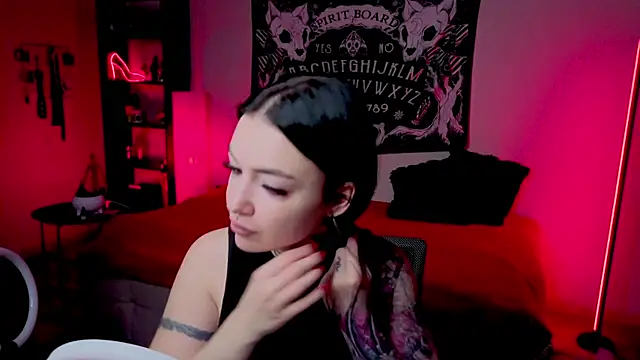 Magic Allie online show from 05-06-26, 06:45
