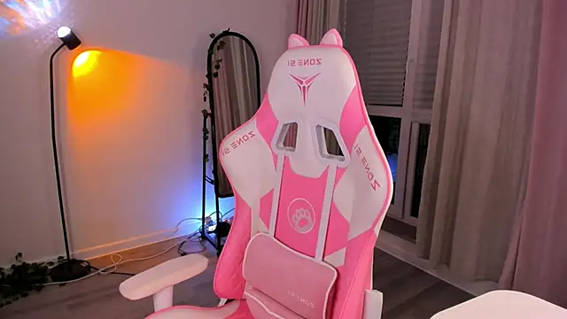 Eva Davi online show from 02-16-26, 02:43