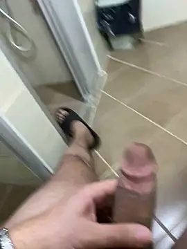 Snapshot of Metmenn7 chatting on 12-12-24, 01:53 Metmenn7 online show from 12-12-24, 01:53