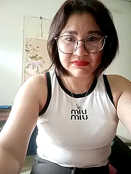 Snapshot of Rose_DiDi chatting on 04-21-26, 02:51 Rose DiDi online show from 04-21-26, 02:51