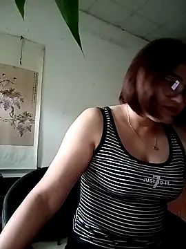 Snapshot of Rose_DiDi chatting on 04-27-26, 06:55 Rose DiDi online show from 04-27-26, 06:55