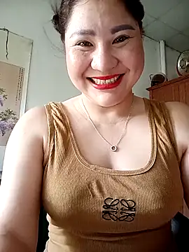 Snapshot of Rose_DiDi chatting on 05-25-26, 08:24 Rose DiDi online show from 05-25-26, 08:24
