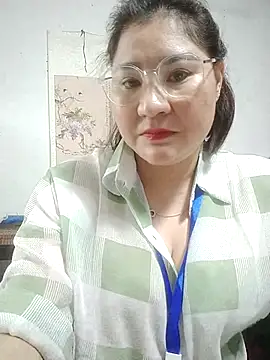 Snapshot of Rose_DiDi chatting on 04-17-26, 05:43 Rose DiDi online show from 04-17-26, 05:43