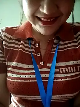 Snapshot of Rose_DiDi chatting on 04-22-26, 05:36 Rose DiDi online show from 04-22-26, 05:36