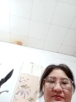 Snapshot of Rose_DiDi chatting on 05-19-26, 06:04 Rose DiDi online show from 05-19-26, 06:04