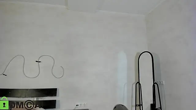 Ruth Oliver online show from 10-31-25, 01:13