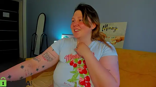 Snapshot of Ruth_Oliver chatting on 07-14-26, 04:28 Ruth Oliver online show from 07-14-26, 04:28