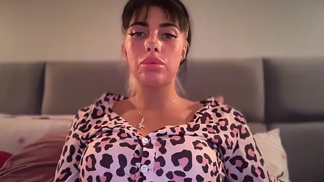 Marakuia054 online show from 11-04-25, 07:50