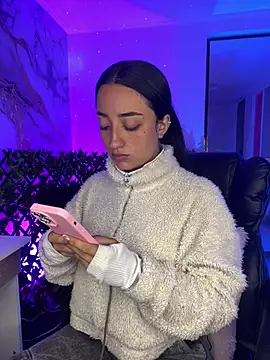 Snapshot of Ady_18 chatting on 02-18-26, 08:49 Ady 18 online show from 02-18-26, 08:49