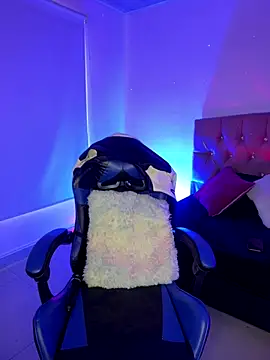 Ady 18 online show from 12-20-25, 09:28