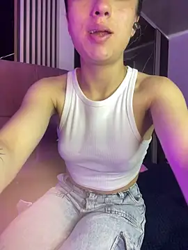 Ady 18 online show from 10-30-25, 04:59