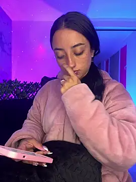 Snapshot of Ady_18 chatting on 02-17-26, 09:12 Ady 18 online show from 02-17-26, 09:12