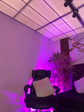 Snapshot of Ady_18 chatting on 02-10-26, 05:12 Ady 18 online show from 02-10-26, 05:12