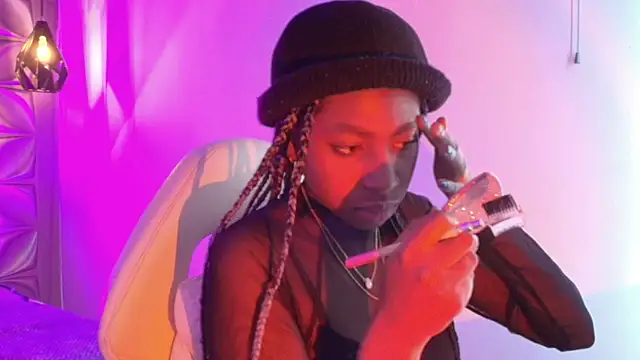 Snapshot of Queen_perla_ chatting on 03-03-26, 12:23 Queen perla online show from 03-03-26, 12:23