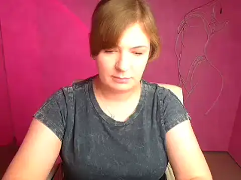 Snapshot of Lissmilf chatting on 10-10-25, 12:39 Lissmilf online show from 10-10-25, 12:39