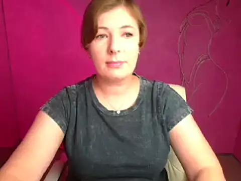 Snapshot of Lissmilf chatting on 10-13-25, 11:45 Lissmilf online show from 10-13-25, 11:45