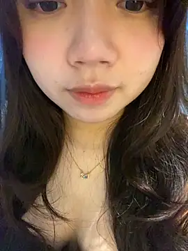 Snapshot of Hotellinh12 chatting on 10-03-25, 05:25 Hotellinh12 online show from 10-03-25, 05:25