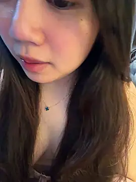Hotellinh12 online show from 05-18-26, 11:48