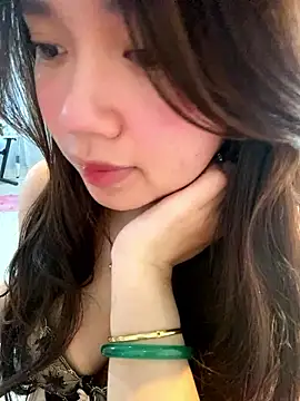 Hotellinh12 online show from 01-08-26, 06:08