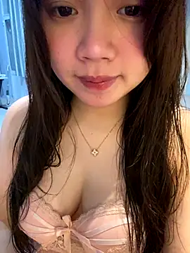 Hotellinh12 online show from 12-19-25, 12:07