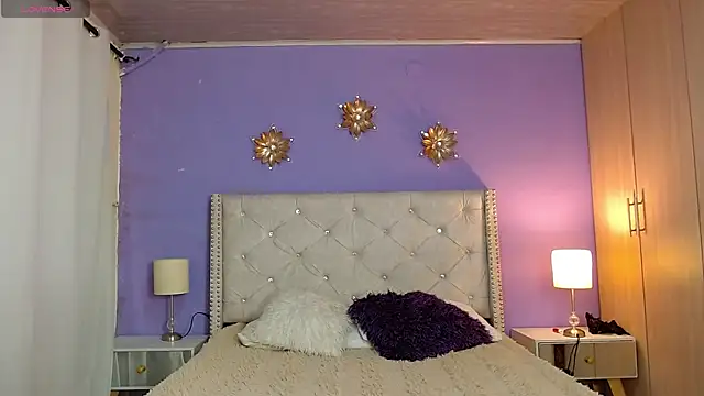 Kim and Mia online show from 09-27-25, 11:49