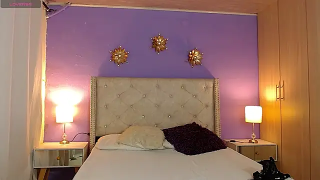 Kim and Mia online show from 10-07-25, 12:50