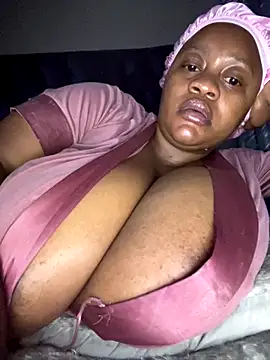 Chubbykarisma27 online show from 12-13-25, 09:43