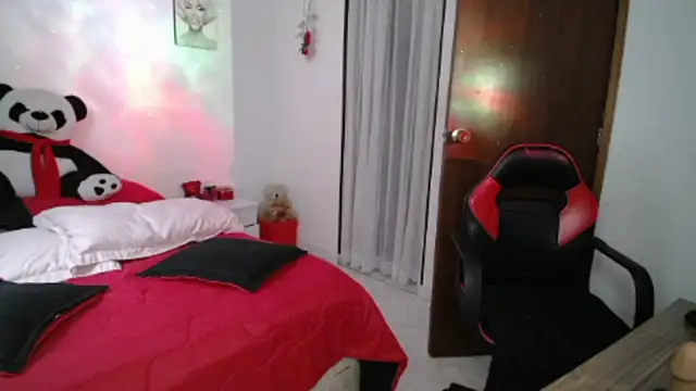 Snapshot of vanessalat chatting on 07-01-26, 11:54 vanessalat online show from 07-01-26, 11:54