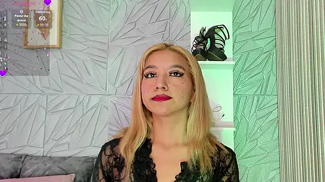 agatadelphine online show from 10-17-25, 01:02